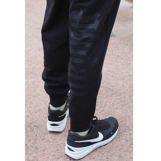 Pantalón Back in Black JOGGER